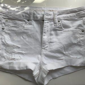 white distressed jean shorts